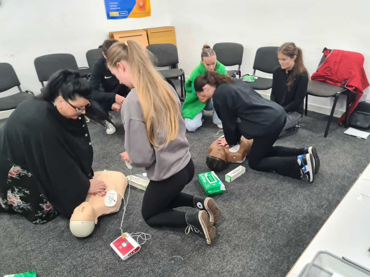 Basic Life Support (BLS) training in London
