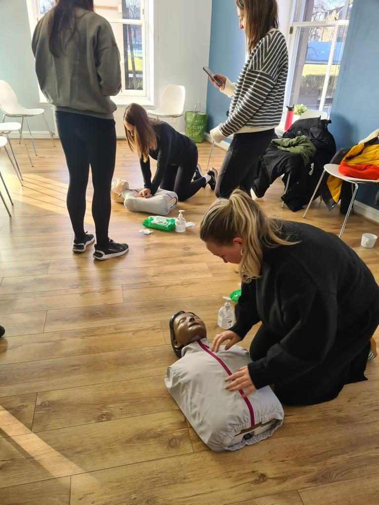 CPR & Defibrillator (AED) Course in London